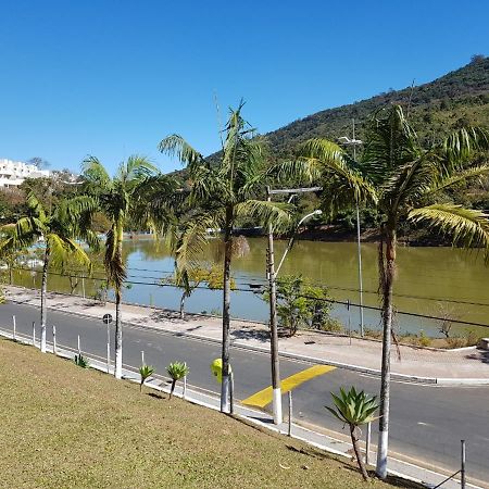 Belo Flat Cavalinho Branco - Aguas De Lindoia Apartment Bagian luar foto